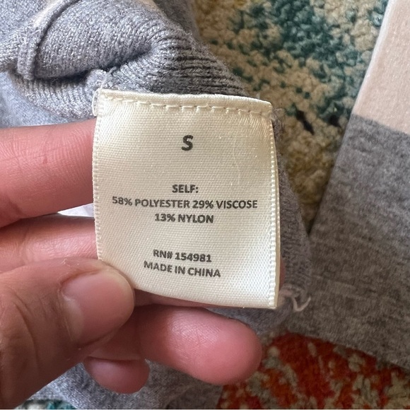 Teeberry & Weave sweater striped beige salmon/grey  women’s size S - Picture 7 of 7